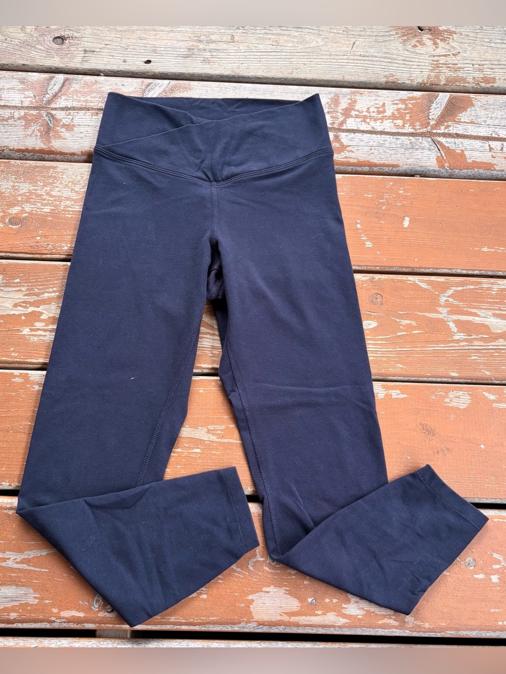 Old Navy Active Go Dry Extra High-Rise Black Leggings - Size Small